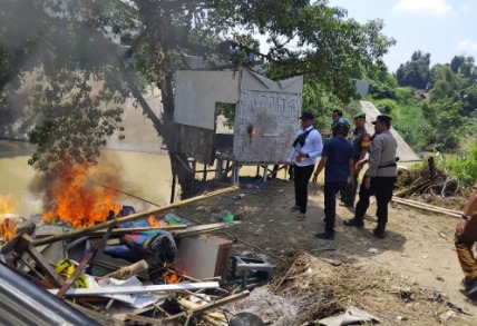 Berantas Narkoba di Wilayah Medan Helvetia, Kel Tg Gusta, Bersama Tiga Pilar Bersihkan Narkoba