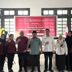 Sambut Hari Dharma Karyadhika, Imigrasi Makassar Jemput Bola dengan Eazy Paspor