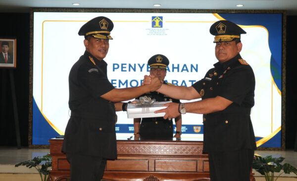 Kalapas Banjarbaru Hadiri Serah Terima Jabatan Kakanwil Kemenkumham Kalsel
