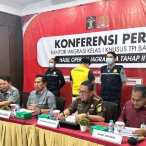 Pengamanan 2 Warga Negara Filipina yang Masuk Daftar Pencarian Orang