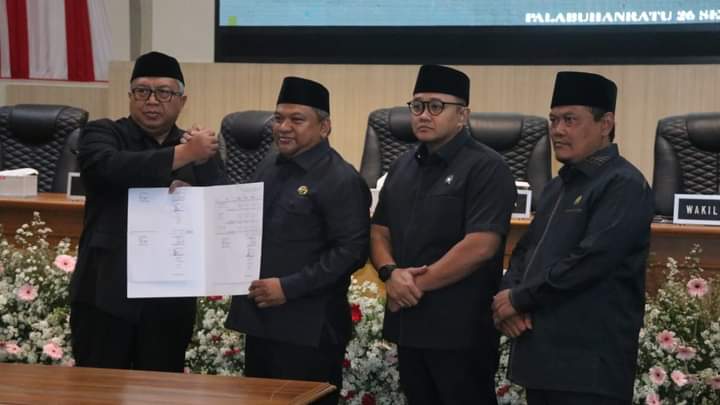 Bupati Sukabumi Sampaikan Pendapat Akhir Raperda Perubahan APBD 2024