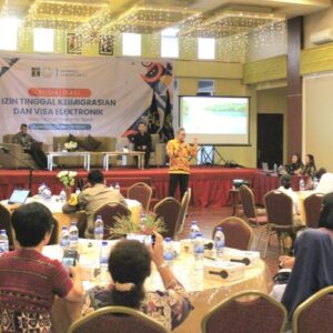 Imigrasi Labuan Bajo Gelar Sosialisasi Izin Tinggal Keimigrasian dan Visa Elektronik di Manggarai