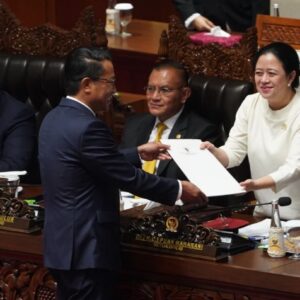 Pengesahan Rancangan Undang-Undang Tentang Perubahan Ketiga Atas  Undang-Undang Nomor 13 Tahun 2016 Tentang Paten