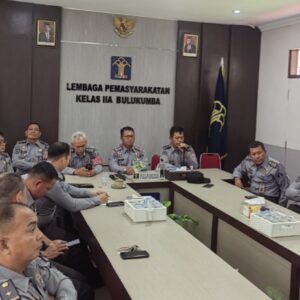 Kalapas Bulukumba Ajak Petugas Tingkatkan Pengawasan dan Antisipasi Gangguan Kamtib