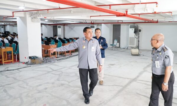 Kakanwil Kemenkumham Sulsel Pantau Pelaksanaan Ujian SKD CPNS