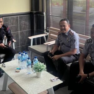 Perkuat Sinergitas, Kalapas Palangka Raya Silaturahmi ke Satbrimob Polda Kalteng