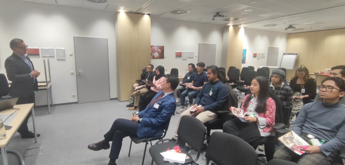 Texas Instruments, Perusahaan Semikonduktor Terkemuka di Jerman, Antusias Sambut Kunjungan Mahasiswa Indonesia ke Freising