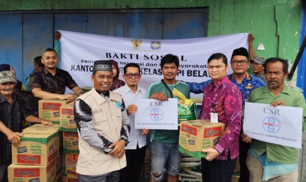 Bakti Sosial Kantor Imigrasi Belawan, Salurkan Bantuan Kepada Masyarakat Terdampak Banjir