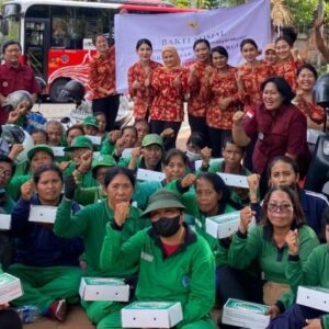 Imigrasi Denpasar Bagikan Makanan Bergizi, Dukung Kesejahteraan Pekerja dan Anak Penderita Kanker