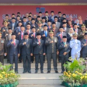 Kanwil Kemenkumhan NTB Ikuti Upacara Peringatan Hari Pahlawan di Lapangan Sangkareang Mataram