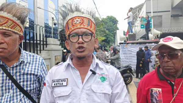 LSM Pijar Keadilan dan FPKMP Gelar Aksi di Depan ATR/BPN, Tuntut Perlindungan Hak Tanah Papua
