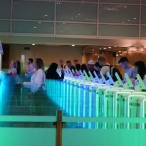 Orang Asing Pemegang ITAP dan ITAS Bisa Melintasi Autogate Imigrasi