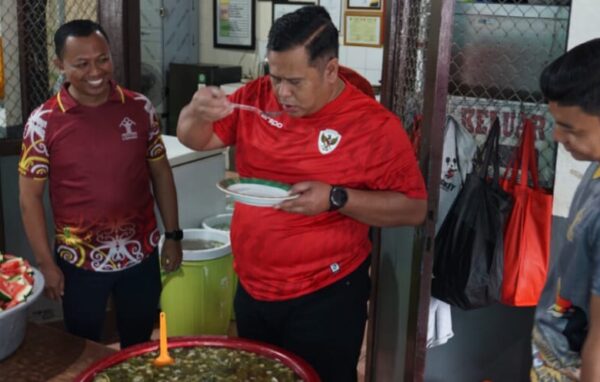 Pastikan Kondusifitas Lapas, Kalapas Samarinda Trolling dan Sapa WBP di Blok Hunian