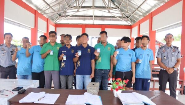 Perangi Narkoba, Lapas Palangka Raya Gelar Tes Urine Bagi Warga Binaan