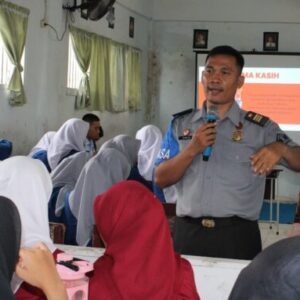 Pimpasa Imigrasi Belawan Berikan Edukasi Tentang Bahaya TPPO dan TPPM Kepada Siswa Sekolah