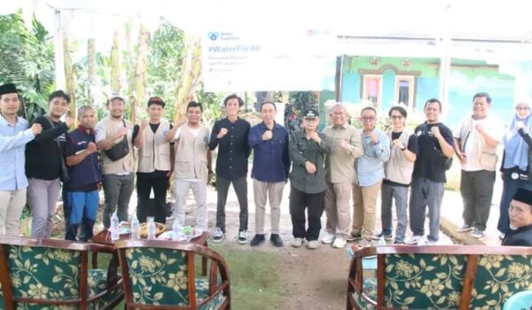 Sekda Sukabumi Resmikan Sumur Bor di Cikembar, Wujudkan Akses Air Bersih Bagi Warga