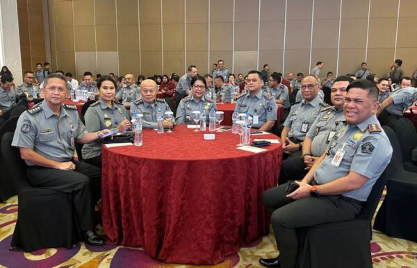 Seminar Bersama Imigrasi dan Unhan, Kakanwil Kemenkumham NTB Ambil Bagian