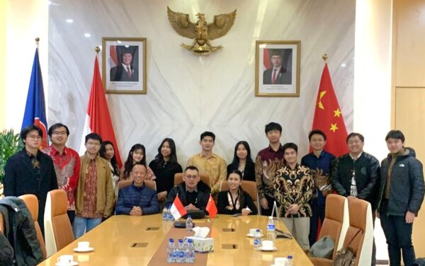 Harsen Roy Tampomuri Berdialog dengan PPI Tiongkok Bahas Peran Pemuda Menuju Visi Indonesia Emas 2045