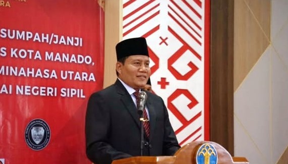 Integritas dan Inovasi: Kemenkum Sulut Lantik Notaris Baru dan Pejabat Fungsional