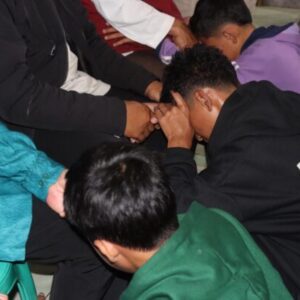 Tangis Haru Pecah, Bocah Tawuran Minta Maaf di Hadapan Orang Tua