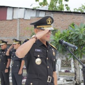 Upacara Tabur Bunga dalam Rangka Memperingati Hari Bhakti Imigrasi ke-75