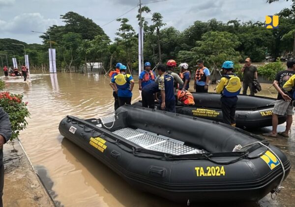 Kementerian PU Kerahkan Bantuan Darurat Banjir di Bekasi