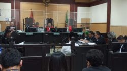 Terdakwa Kasus Sajam di Tangerang Bawa Keluarga ke Sidang, Mohon Keadilan