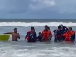 Tiga Wisatawan Terseret Ombak di Pantai Parangtritis, Satu Orang Masih Hilang