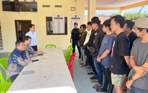 Ilustrasi WNI korban online scam di Kamboja saat ditangani pihak KBRI