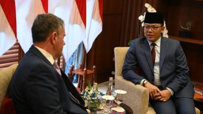 Pertemuan Menteri Luar Negeri RI dan Duta Besar Rumania di Jakarta