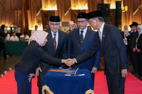 Menteri PU Dody Hanggodo saat melantik pejabat baru di lingkungan Kementerian PU