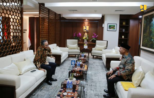 Menteri PU dan Bupati Lima Puluh Kota bahas pembangunan Sekolah Rakyat di kantor Kementerian PU