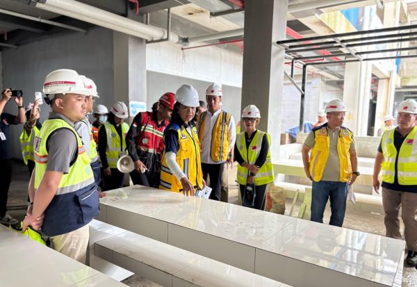 Wakil Menteri PU Diana Kusumastuti meninjau progres pembangunan Pasar Terban di Yogyakarta