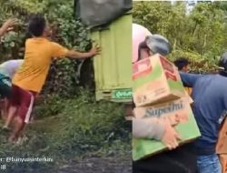 Miris! Truk Kecelakaan di Jalintim Banyuasin Dijarah Warga, Kardus Mie Instan Dibawa Kabur