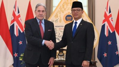 Menteri Luar Negeri Indonesia dan Selandia Baru dalam JMC ke-12