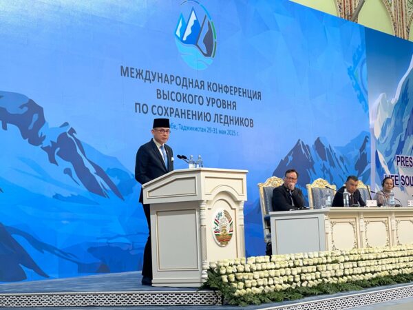Wamenlu RI berbicara di forum internasional pelestarian gletser di Tajikistan