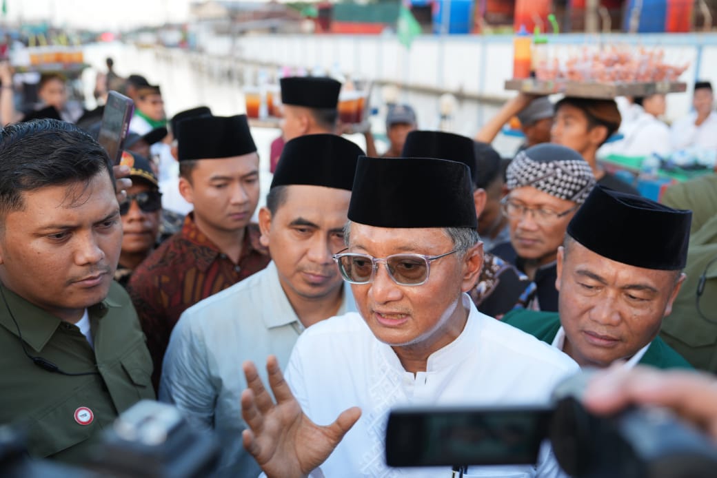 Menteri PU Dody Hanggodo saat menyampaikan rencana pembangunan Giant Sea Wall di Demak