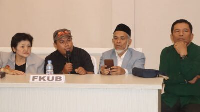 Ketua FKUB Sukabumi memberikan keterangan pers terkait isu penutupan tempat ibadah