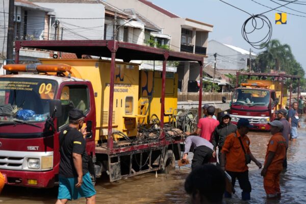 Tim Kementerian PU kerahkan pompa mobile tangani banjir di Jakarta