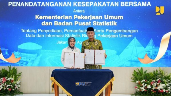 Menteri PU Dody Hanggodo saat menandatangani MoU dengan BPS untuk target ICOR di bawah 6