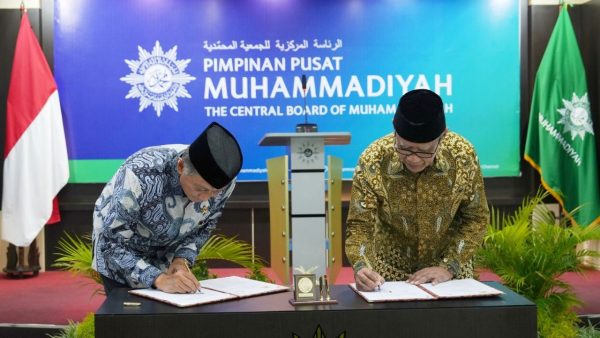 Menteri PU dan Ketua Umum PP Muhammadiyah menandatangani nota kesepahaman pembangunan infrastruktur