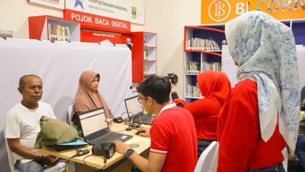 Layanan Paspor Merdeka di Masjid Raya Sumatera Barat 2025