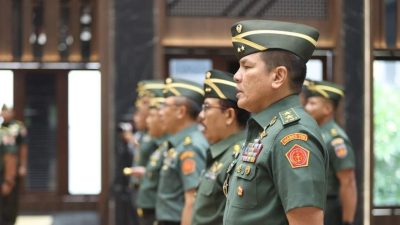 Mayjen TNI Rano Tilaar saat dilantik sebagai Gubernur Akmil