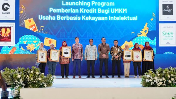 Menteri Hukum Supratman Andi Agtas meluncurkan program pembiayaan UMKM berbasis kekayaan intelektual di Jakarta