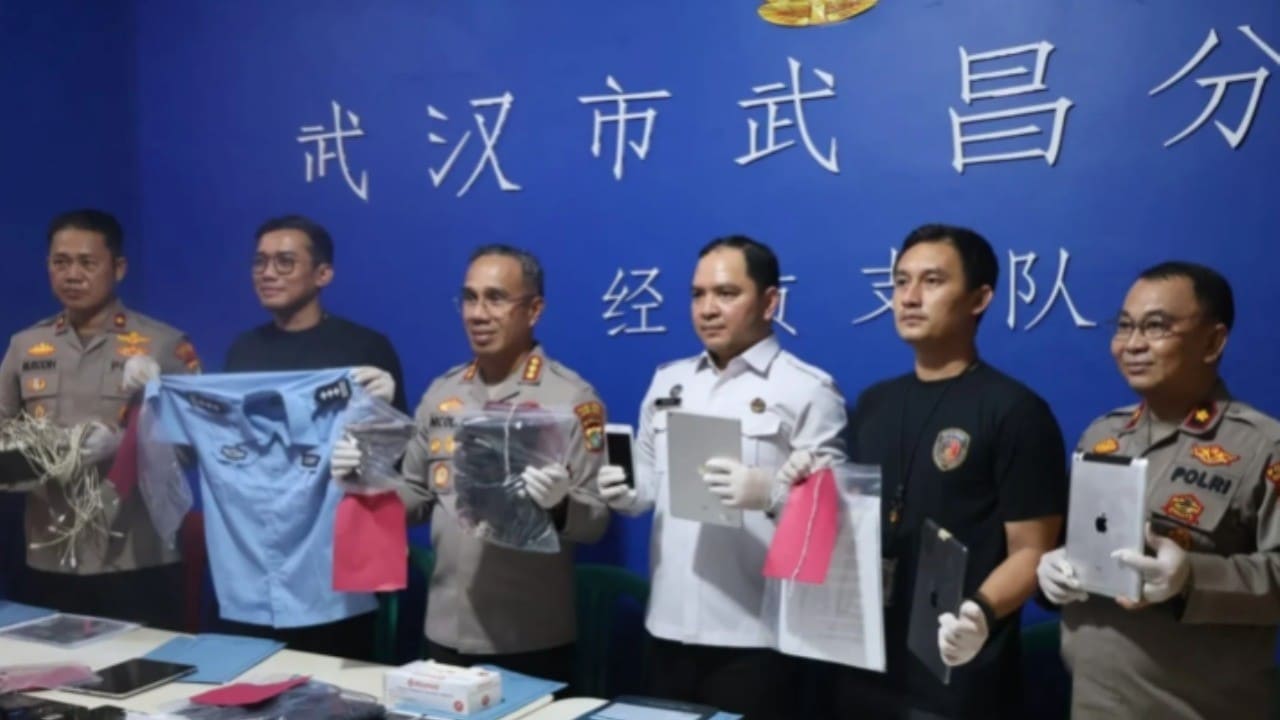 11 WNA Tiongkok diamankan terkait penipuan online di Jakarta Selatan