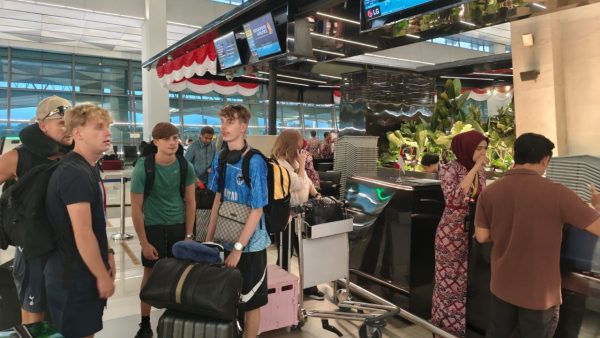 Imigrasi Tangerang mendeportasi 4 WN Inggris penyalahguna Visa On Arrival