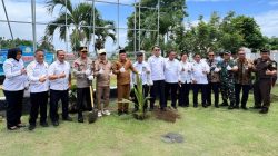 Imigrasi Ternate ikut kegiatan ketahanan pangan dan penanaman pohon kelapa serentak