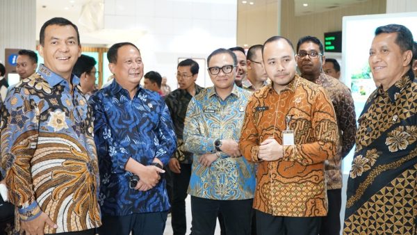 Wamen PANRB, Wamenhub, dan Wamen Imigrasi meninjau layanan publik di Bandara Soekarno-Hatta