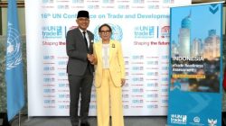 Wamenlu RI Arrmanatha Nasir berbicara di forum UNCTAD Jenewa tentang ekonomi digital.