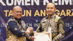 Kantor Imigrasi Soekarno-Hatta menerima penghargaan atas laporan forensik dokumen terbanyak dari Ditjen Imigrasi